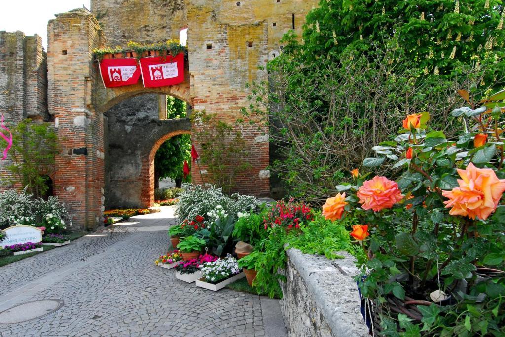 Antica Dimora Dell'Ortolano Apartment Castellaro  Luaran gambar