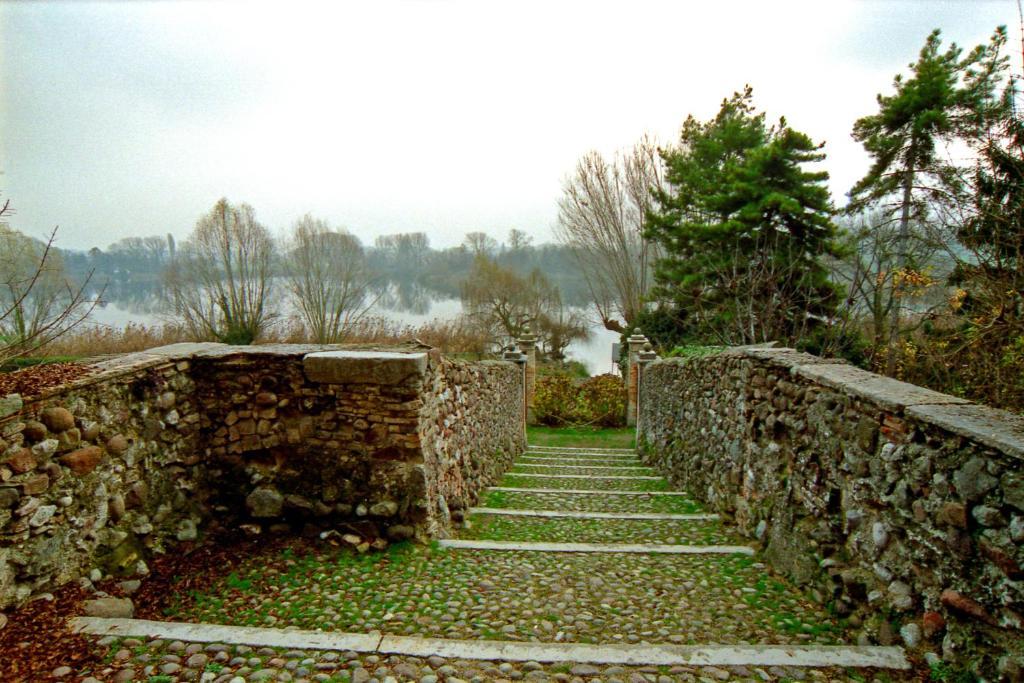 Antica Dimora Dell'Ortolano Apartment Castellaro  Luaran gambar